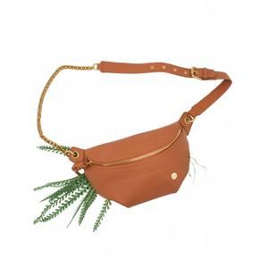 NEW MODERN + CHIC women's catherine adjustable crossbody belt fanny bag in camel